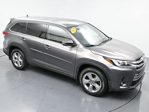 Used 2019 Toyota Highlander Limited AWD/4WD image 47