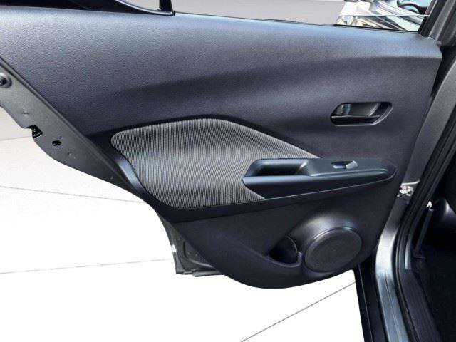 Used 2020 Nissan Kicks S FWD image 38
