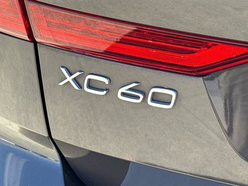 Certified 2023 Volvo XC60 B5 Ultimate w/ Climate Package AWD/4WD image 29
