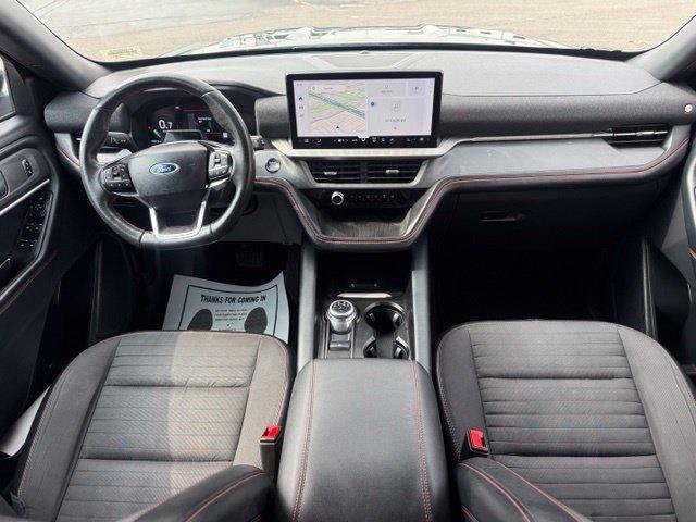 Used 2025 Ford Explorer ST-Line w/ ST-Line Street Pack AWD/4WD image 7
