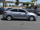Used 2022 Hyundai Accent SEL image 2