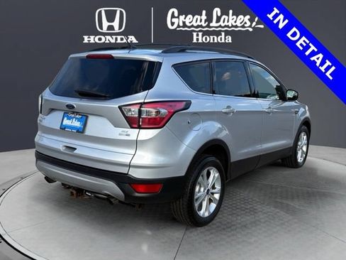 Used 2017 Ford Escape SE w/ Equipment Group 201A AWD/4WD image 6