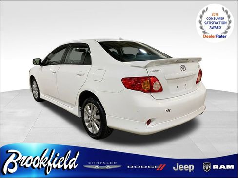 Used 2010 Toyota Corolla image 6