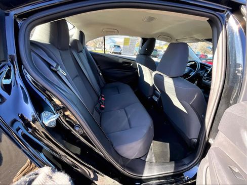 Used 2023 Toyota Corolla LE image 16