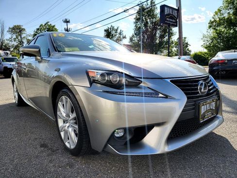 Used 2016 Lexus IS 300 AWD image 7