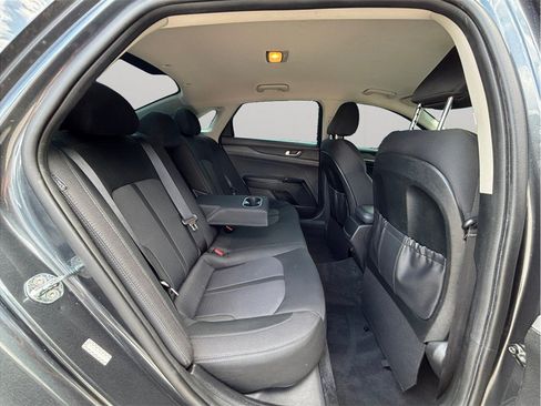 Used 2022 Kia K5 LXS FWD image 36