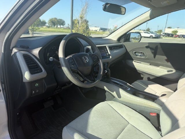 Used 2022 Honda HR-V LX image 10