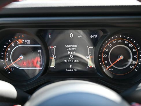 Used 2024 Jeep Wrangler Unlimited Rubicon AWD/4WD image 25