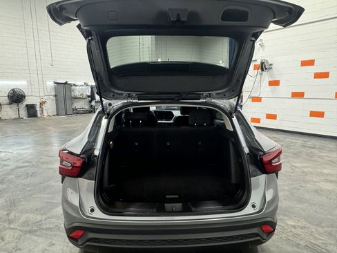 Used 2024 Chevrolet Trax LS w/ Driver Confidence Package FWD image 10
