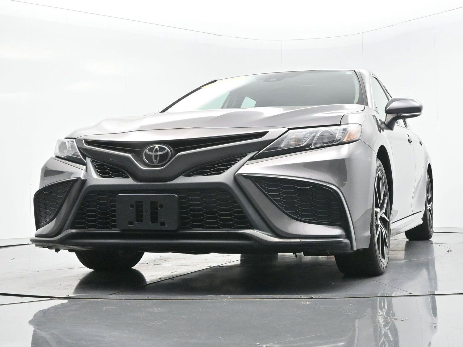 Used 2023 Toyota Camry SE FWD image 39
