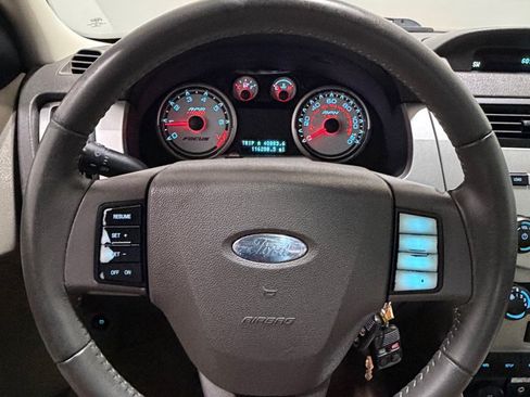 Used 2010 Ford Focus SEL FWD image 14