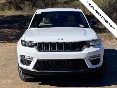 New 2025 Jeep Grand Cherokee Limited image 34