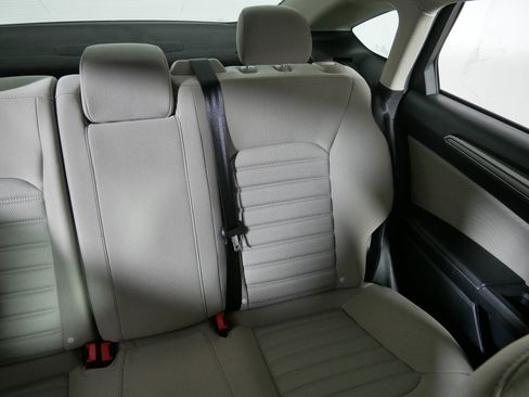 Used 2018 Ford Fusion S image 14