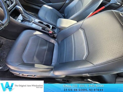 Used 2017 Volkswagen Passat 1.8T SE image 10