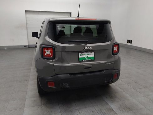 Used 2019 Jeep Renegade Sport image 6