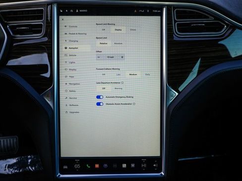 Used 2015 Tesla Model S 85D image 24
