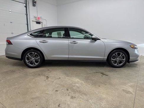 Certified 2023 Honda Accord EX image 4