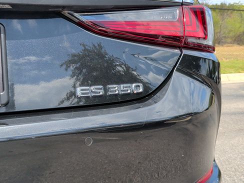 Used 2020 Lexus ES 350 w/ Premium Package FWD image 11