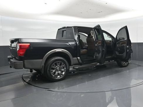Used 2018 Nissan Titan Platinum Reserve w/ Platinum Utility Package AWD/4WD image 57