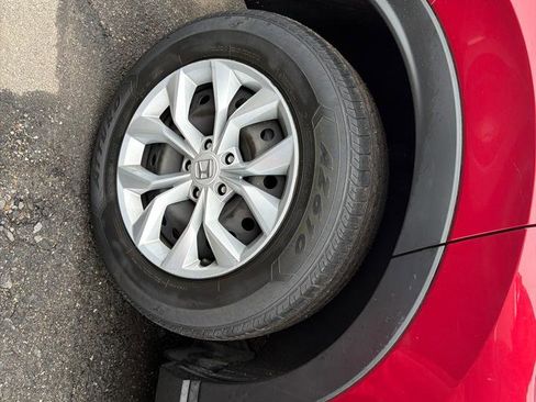 Used 2023 Honda CR-V LX image 5