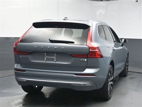 Certified 2023 Volvo XC60 B5 Ultimate image 8