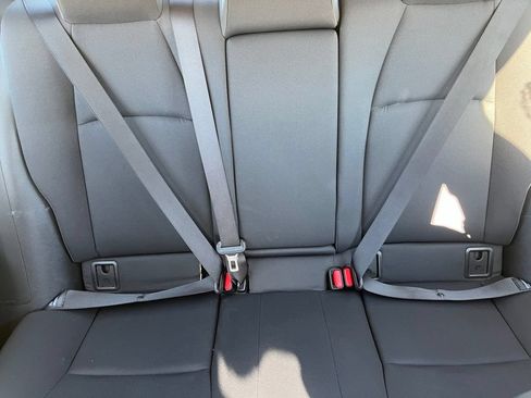 Used 2025 Toyota Corolla LE FWD image 21