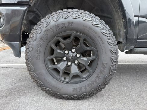 Used 2022 RAM 1500 Limited image 15