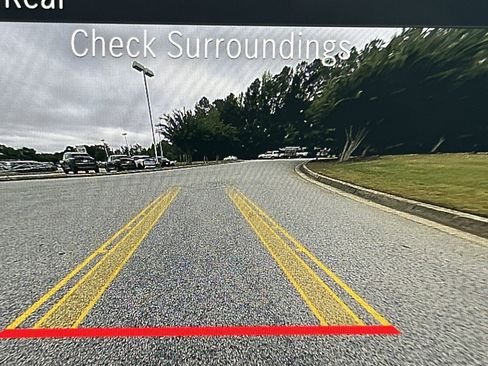 Used 2025 Mercedes-Benz CLA 250 4MATIC image 33