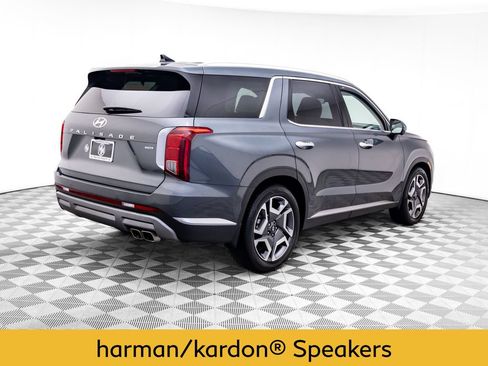 Used 2023 Hyundai Palisade Limited AWD/4WD image 5