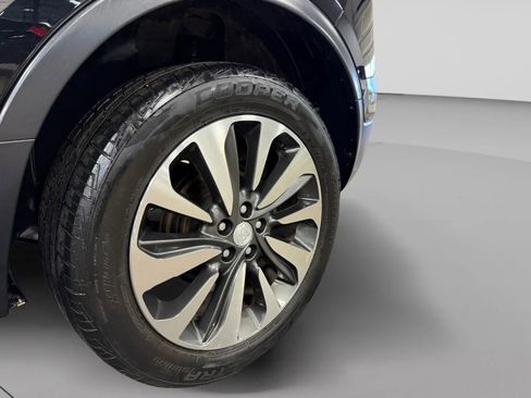 Used 2017 Buick Encore Preferred image 44