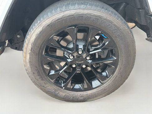 Used 2023 Jeep Wrangler Unlimited Sahara AWD/4WD image 35