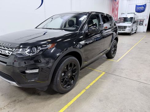Used 2017 Land Rover Discovery Sport HSE AWD/4WD image 18
