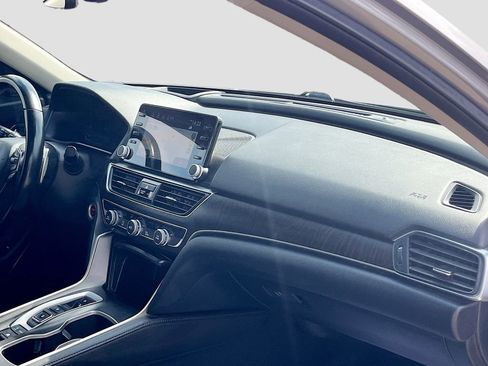 Used 2021 Honda Accord Touring image 29