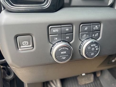 Used 2024 GMC Sierra 2500 AT4 w/ Max Trailering Package AWD/4WD image 19