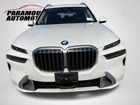 Used 2023 BMW X7 xDrive40i AWD/4WD image 11