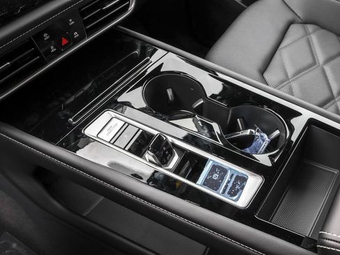 New 2026 Volkswagen Atlas Cross Sport SE AWD/4WD image 34