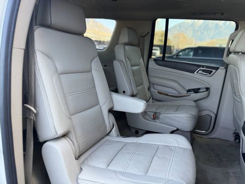 Used 2015 GMC Yukon XL Denali w/ Premium Package image 19