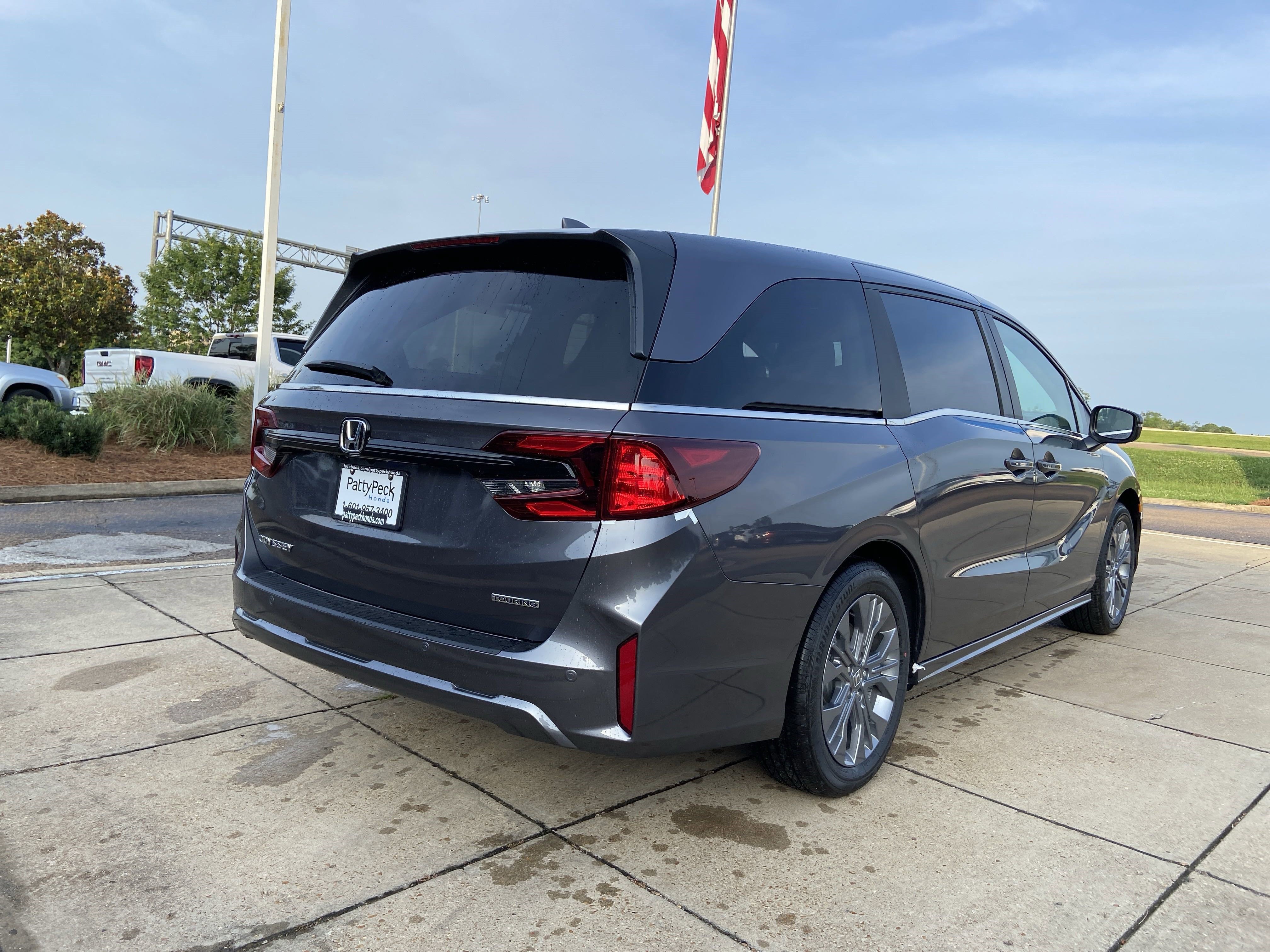 New 2027 Honda Odyssey Touring image 10