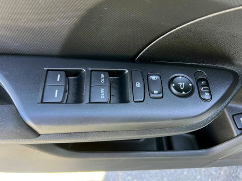 Certified 2019 Honda Civic LX image 14