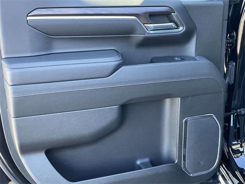 Used 2022 GMC Sierra 1500 SLT w/ SLT Premium Plus Package image 7