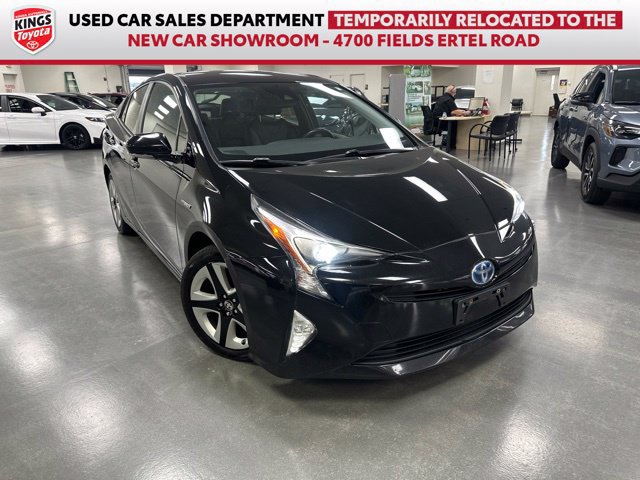 Used 2016 Toyota Prius Four Touring FWD image 1