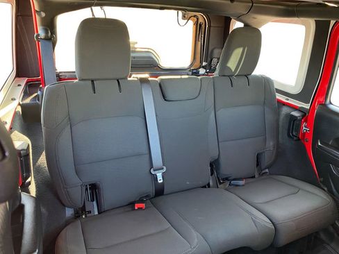 Used 2021 Jeep Wrangler Unlimited Sport image 18