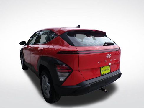 Certified 2026 Hyundai Kona SE AWD/4WD image 3