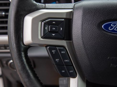 Used 2019 Ford F250 Lariat w/ Chrome Package AWD/4WD image 24