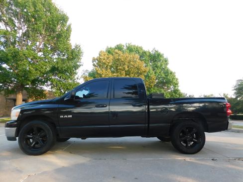 Used 2008 Dodge Ram 1500 Truck SLT image 3