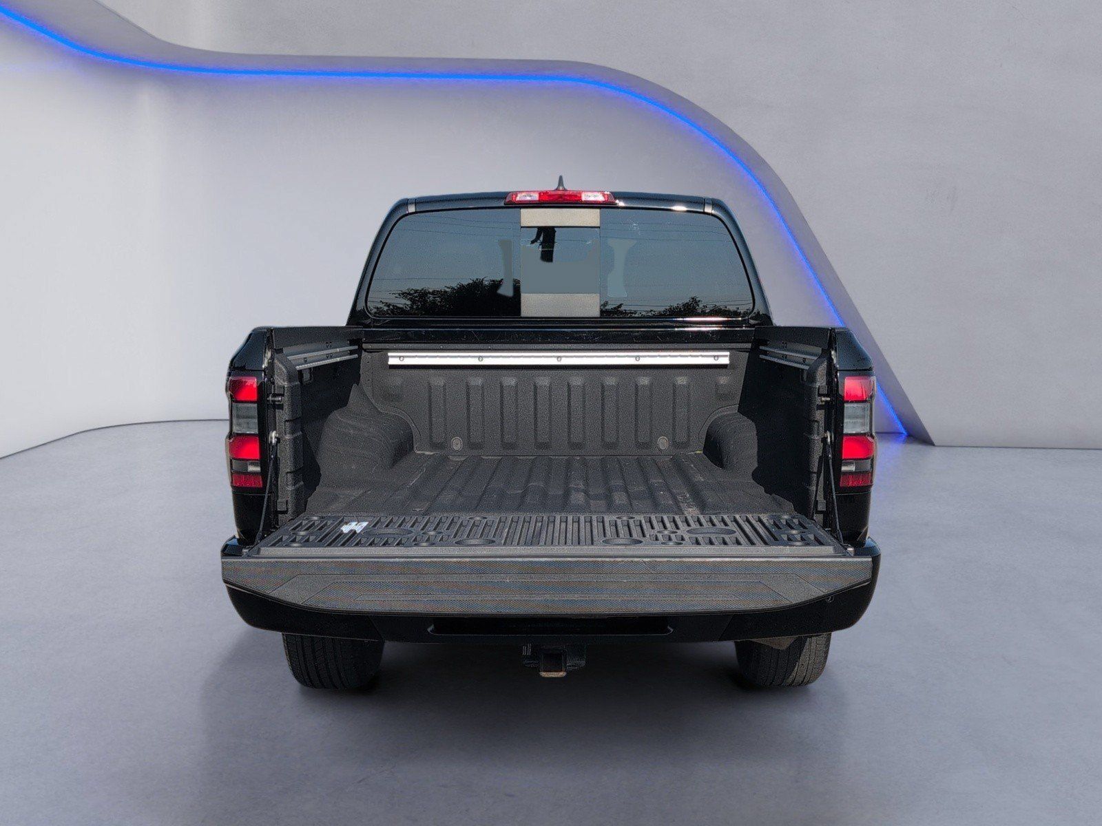 Used 2024 Nissan Frontier SL w/ Technology Package AWD/4WD image 15