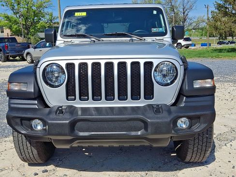 Used 2022 Jeep Wrangler Unlimited Sport AWD/4WD image 2