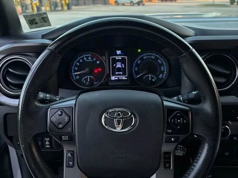 Used 2021 Toyota Tacoma TRD Sport w/ Technology Package AWD/4WD image 12