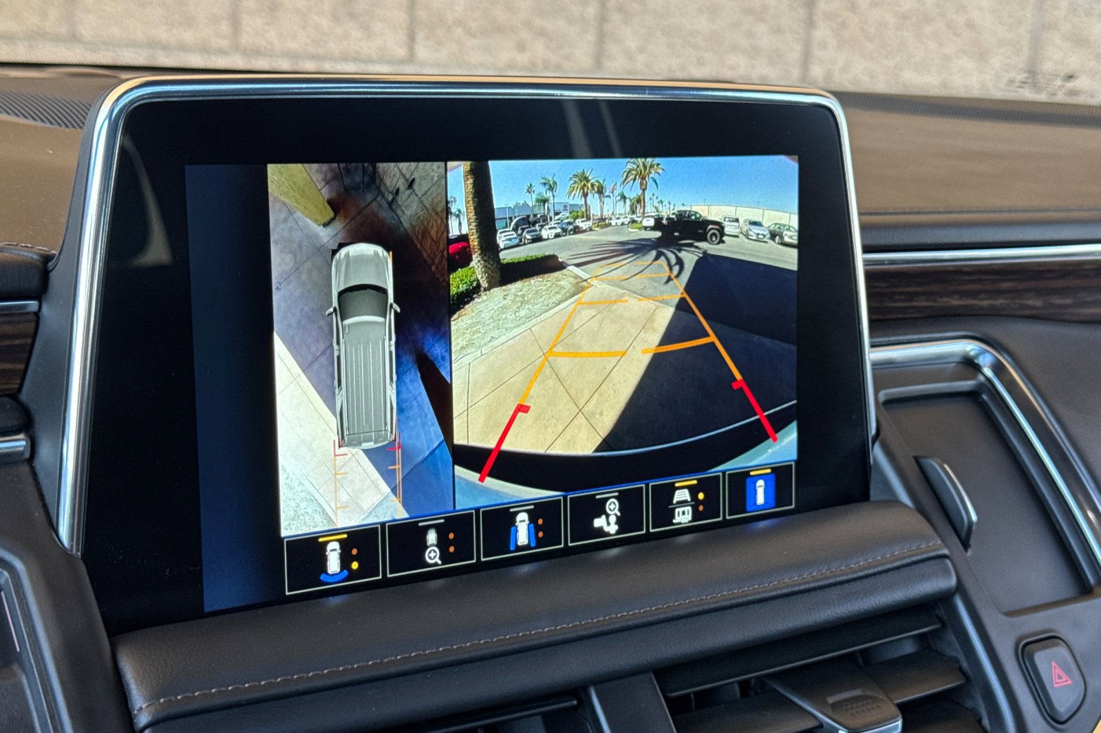 Certified 2023 Chevrolet Tahoe High Country AWD/4WD image 21