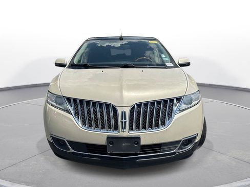 Used 2014 Lincoln MKX AWD w/ Equipment Group 102A image 3